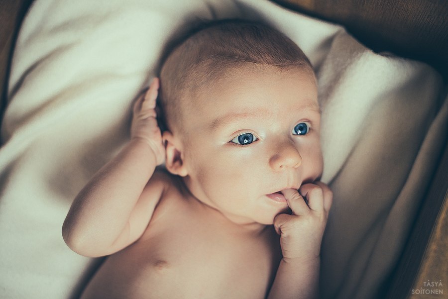 Как успокоить ребенка 2 месяца перед сном